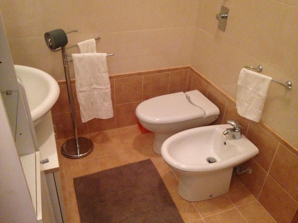 Antonella'S House Apartment Bresso Bilik gambar